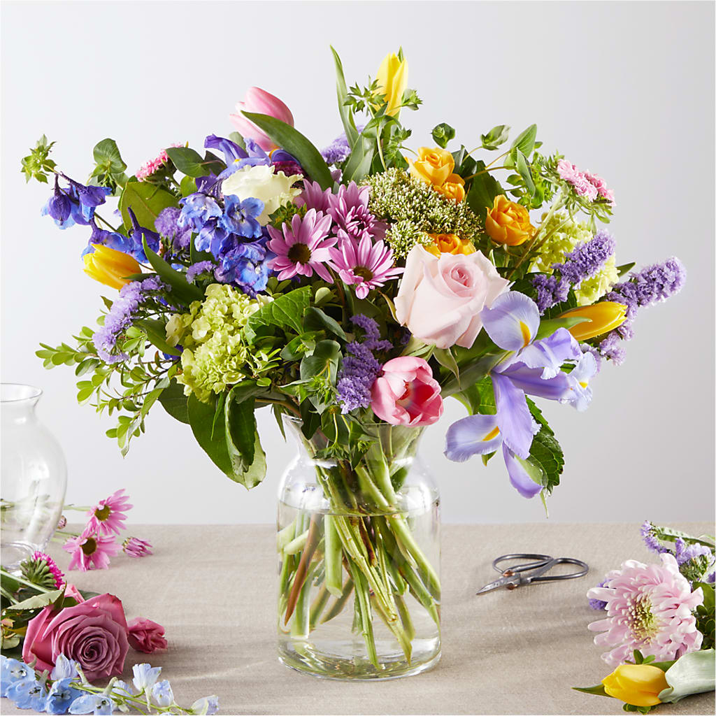 Pastel Tradition - A Florist Original – Creative Florist, Cherry Valley MA