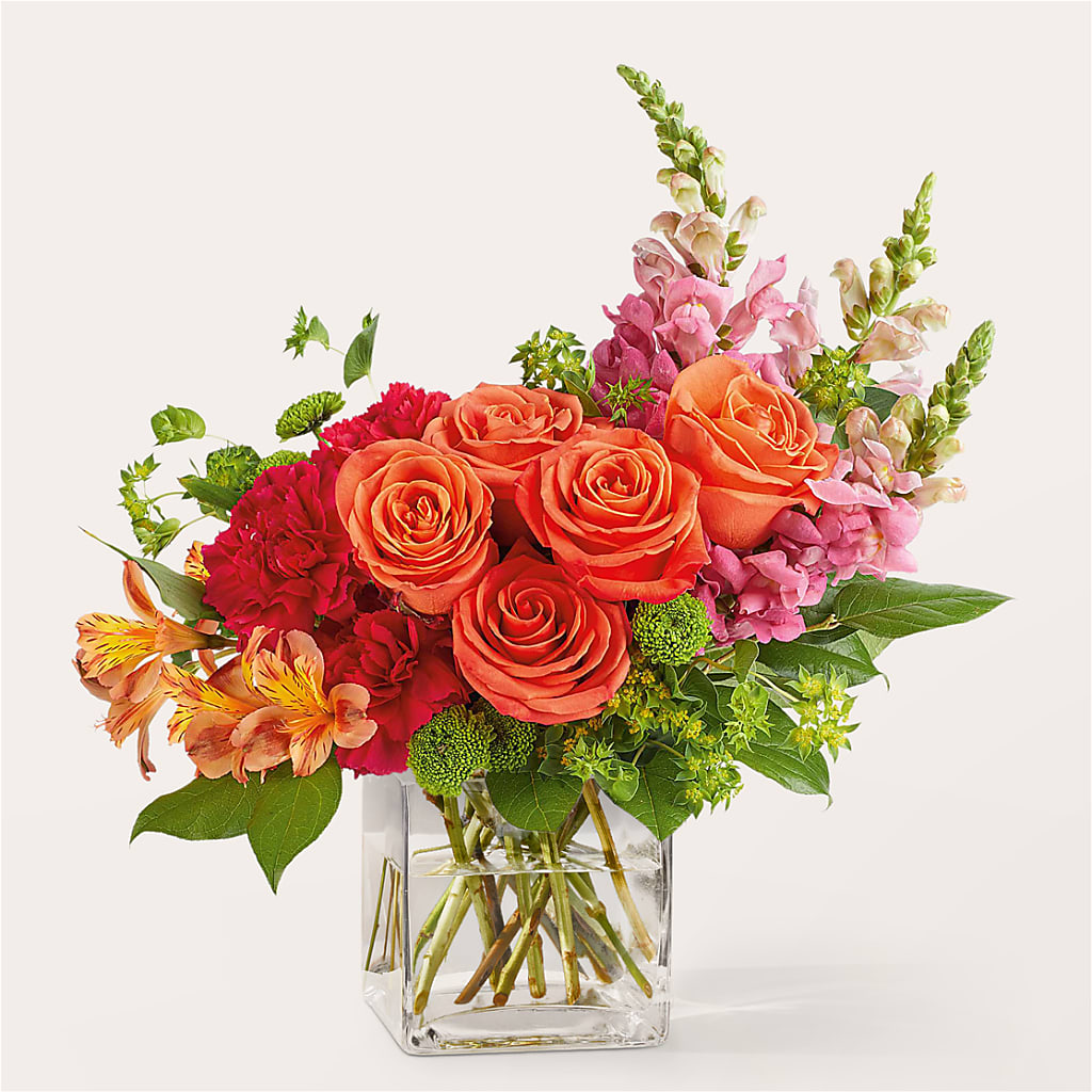 Cosmopolitan Bouquet – Creative Florist, Cherry Valley MA