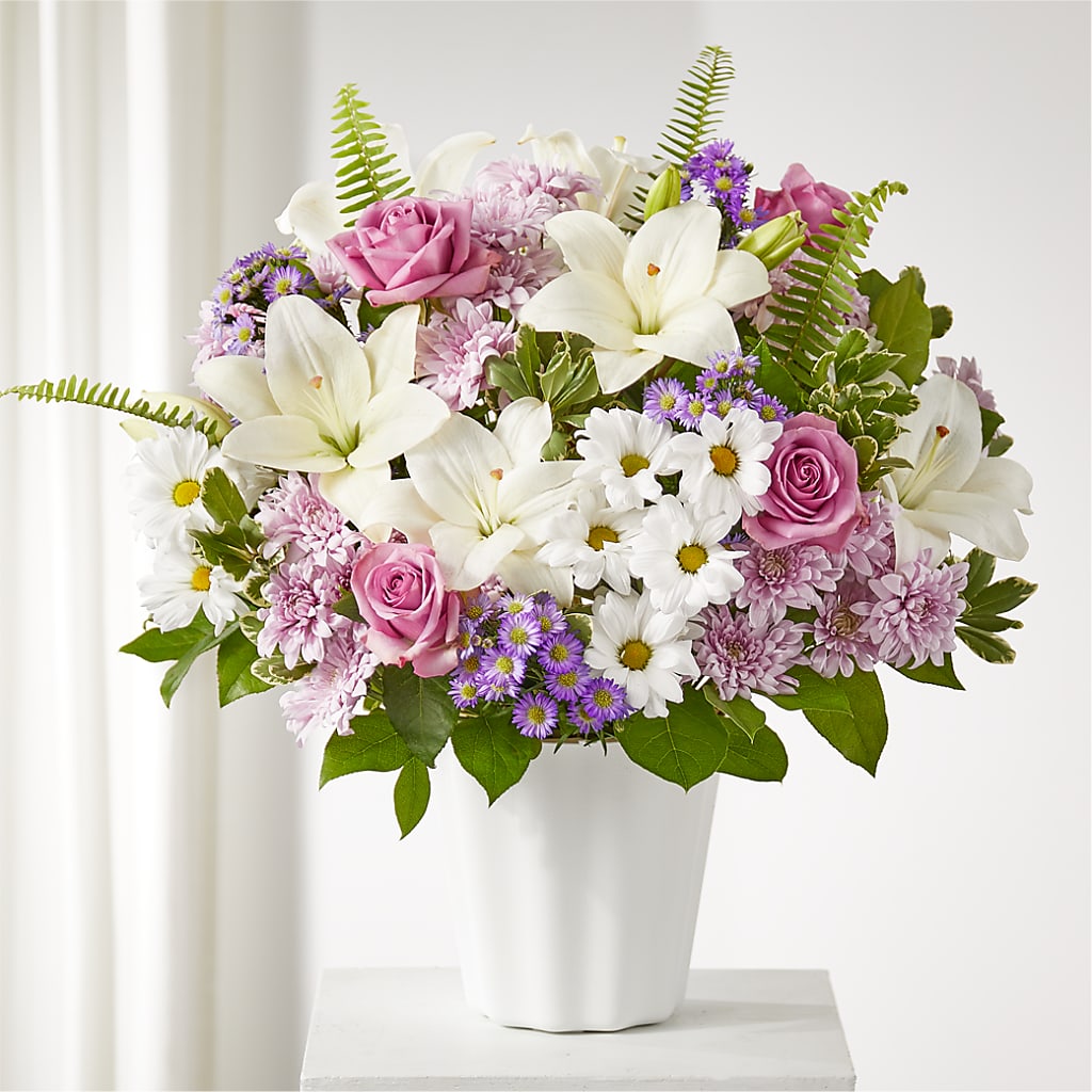Warmest Thoughts Tabletop Basket – Creative Florist, Cherry Valley MA