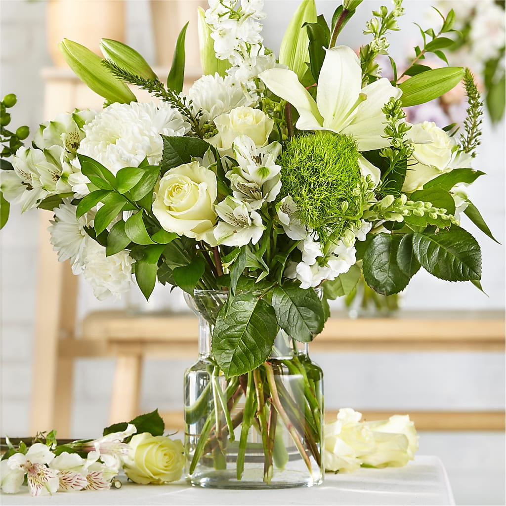 Classic Ivory – A Florist Original – Creative Florist, Cherry Valley MA
