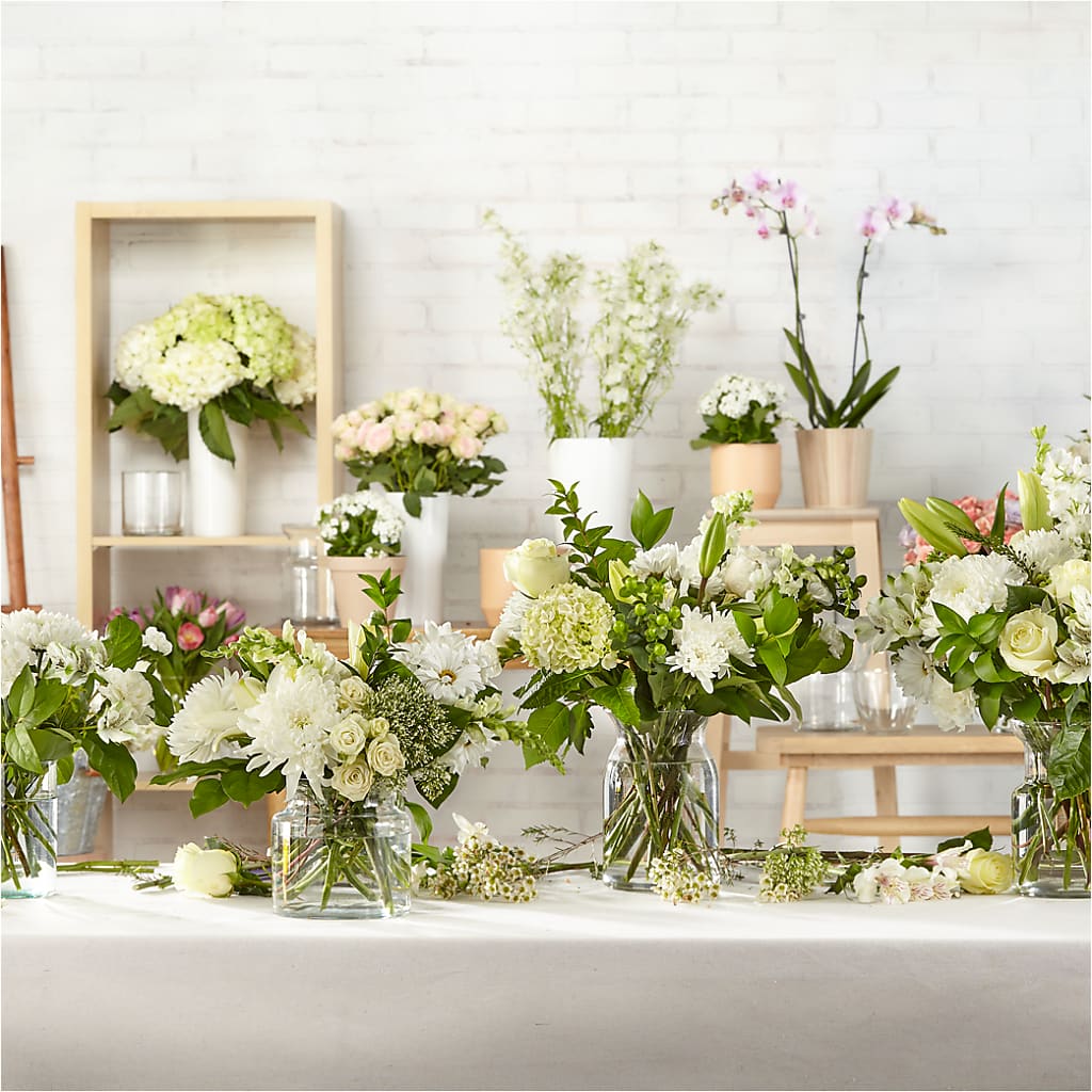 Classic Ivory – A Florist Original – Creative Florist, Cherry Valley MA