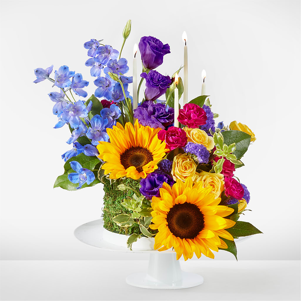Star of the Day Floral Cake – Creative Florist, Cherry Valley MA