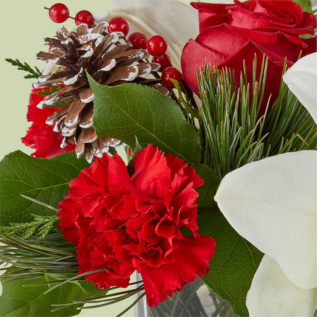 Glistening Icicles Bouquet –  Creative Florist, Cherry Valley MA